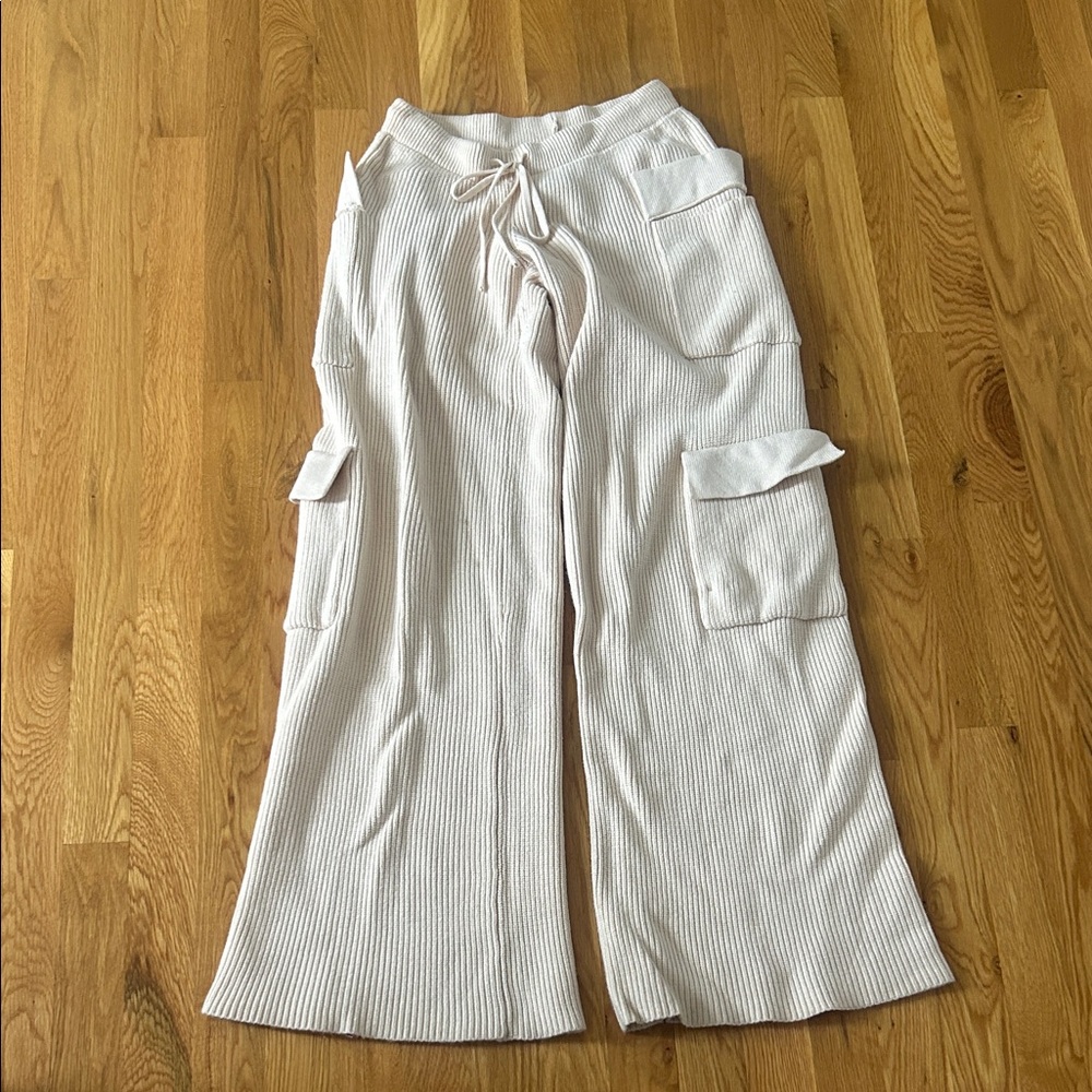 Edikted Women's Cream Wide-Leg Cargo Pants